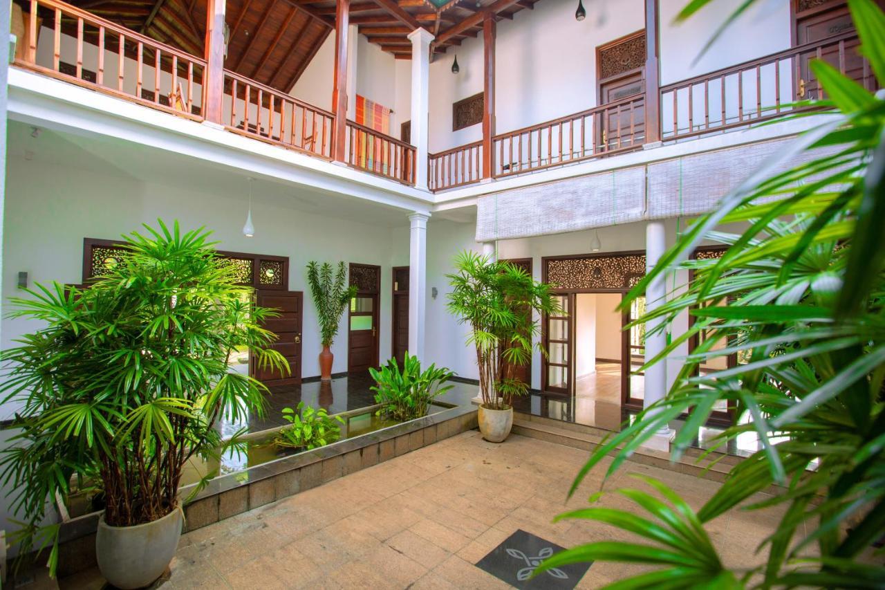 Niyagama House Hotel 5*